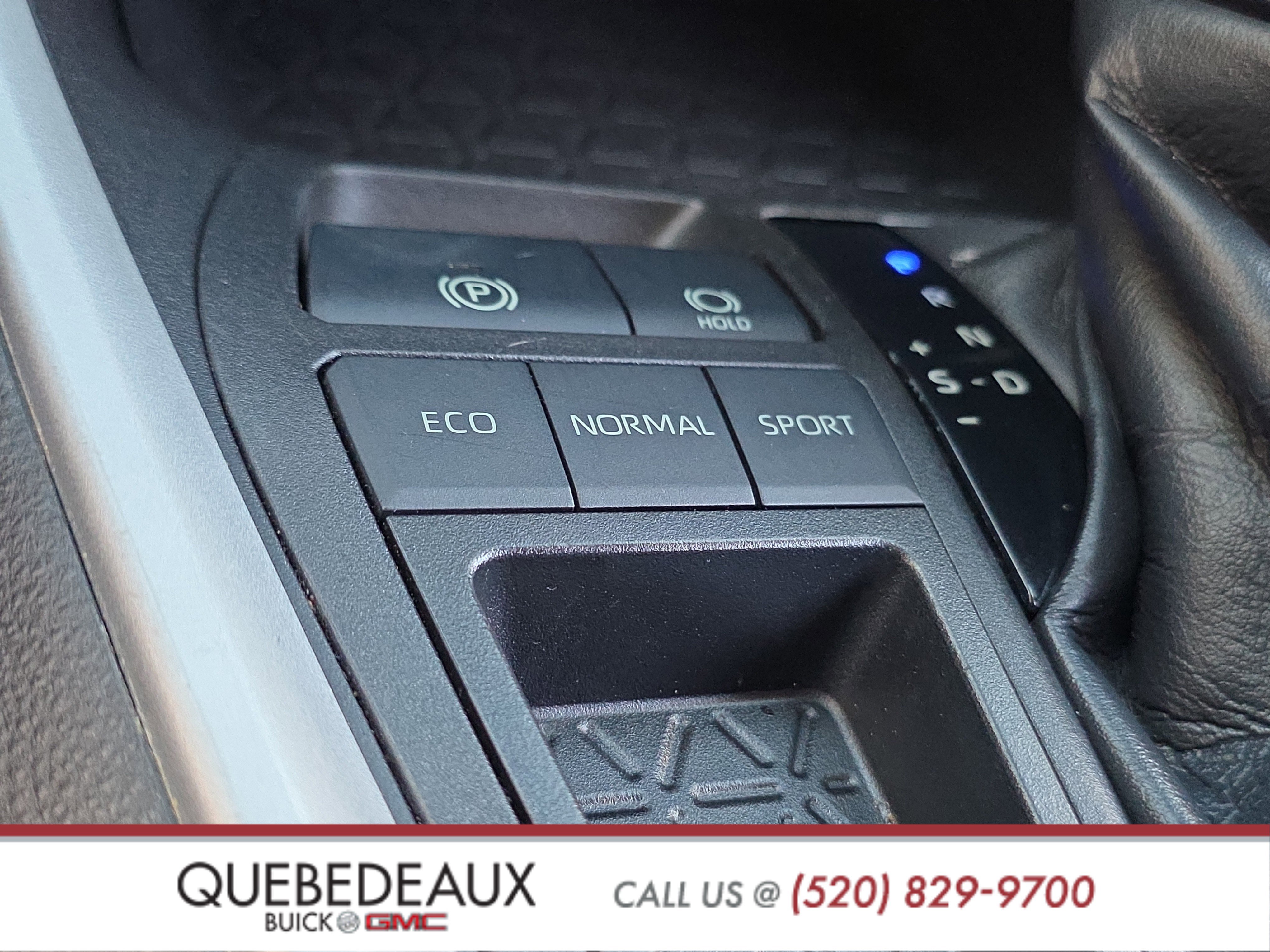 Used 2021 Toyota RAV4 XLE image 22