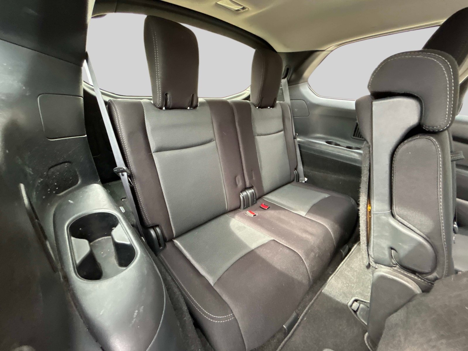 Used 2019 Nissan Pathfinder SV AWD/4WD image 17