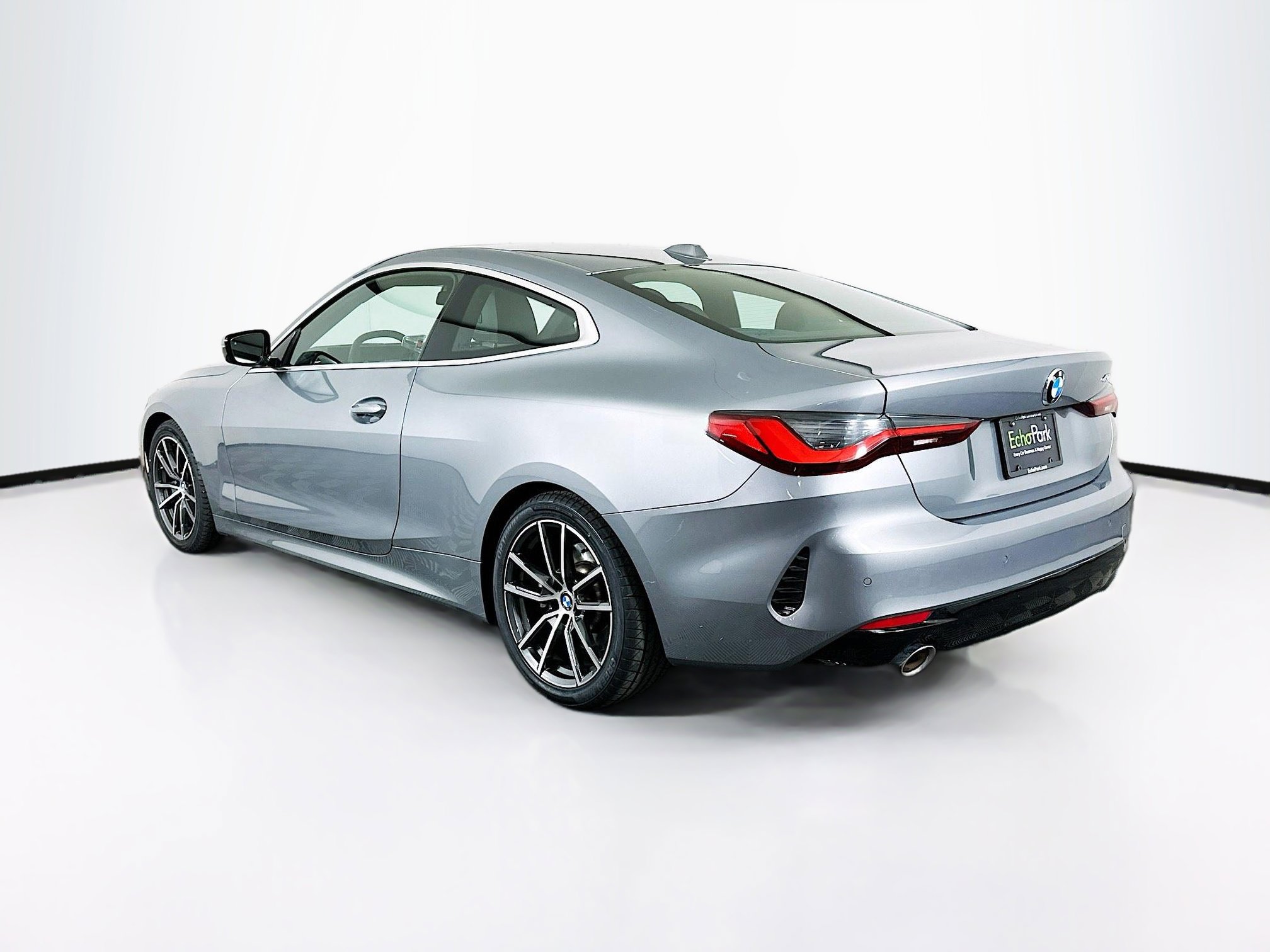 Used 2025 BMW 430i Coupe w/ Premium Package RWD image 5