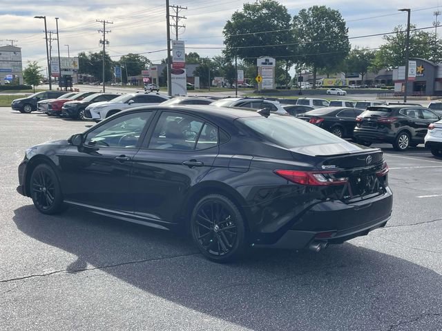 Used 2025 Toyota Camry SE FWD image 4