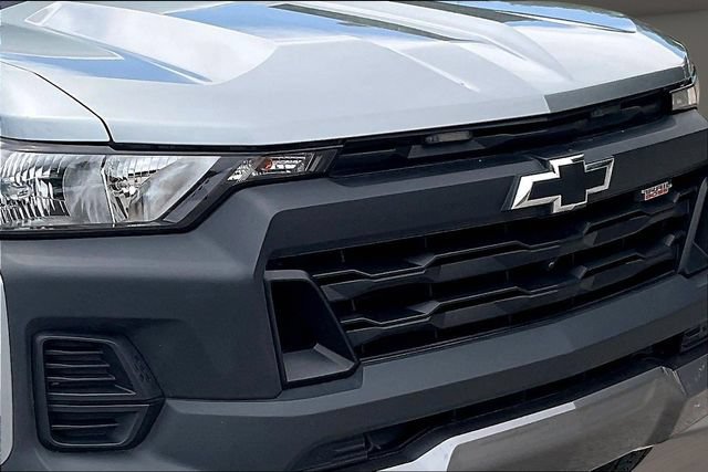 Used 2023 Chevrolet Colorado Trail Boss w/ Technology Package AWD/4WD image 27