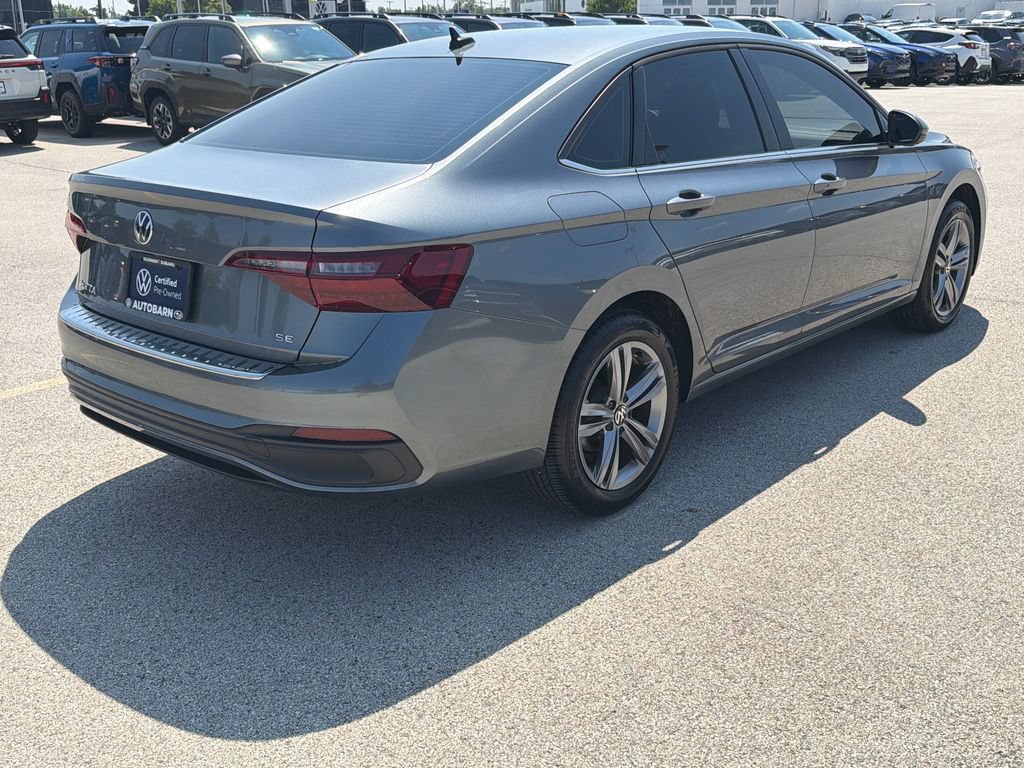 Certified 2023 Volkswagen Jetta SE FWD image 6
