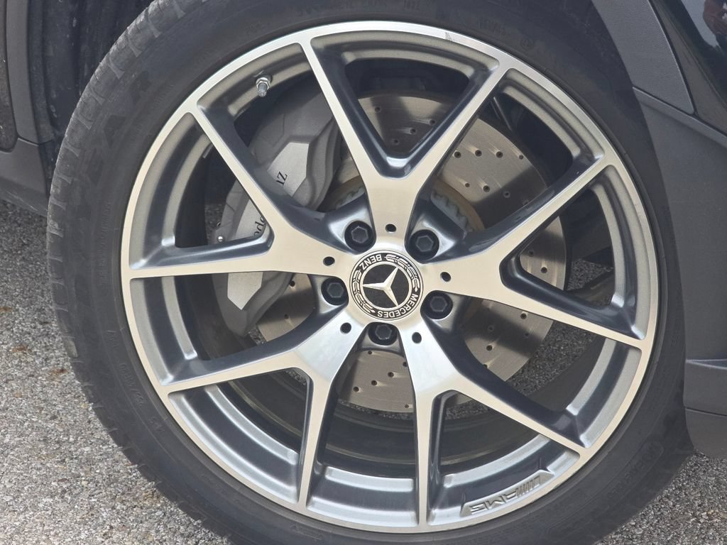 Used 2022 Mercedes-Benz GLC 300 4MATIC image 10