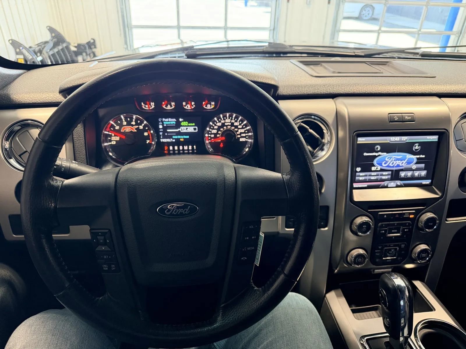 Used 2014 Ford F150 FX4 w/ Equipment Group 402A Luxury AWD/4WD image 26