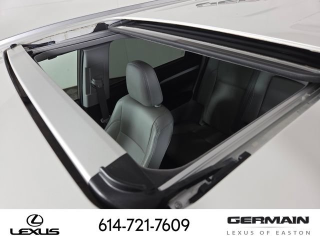 Used 2019 Toyota Highlander XLE AWD/4WD image 31