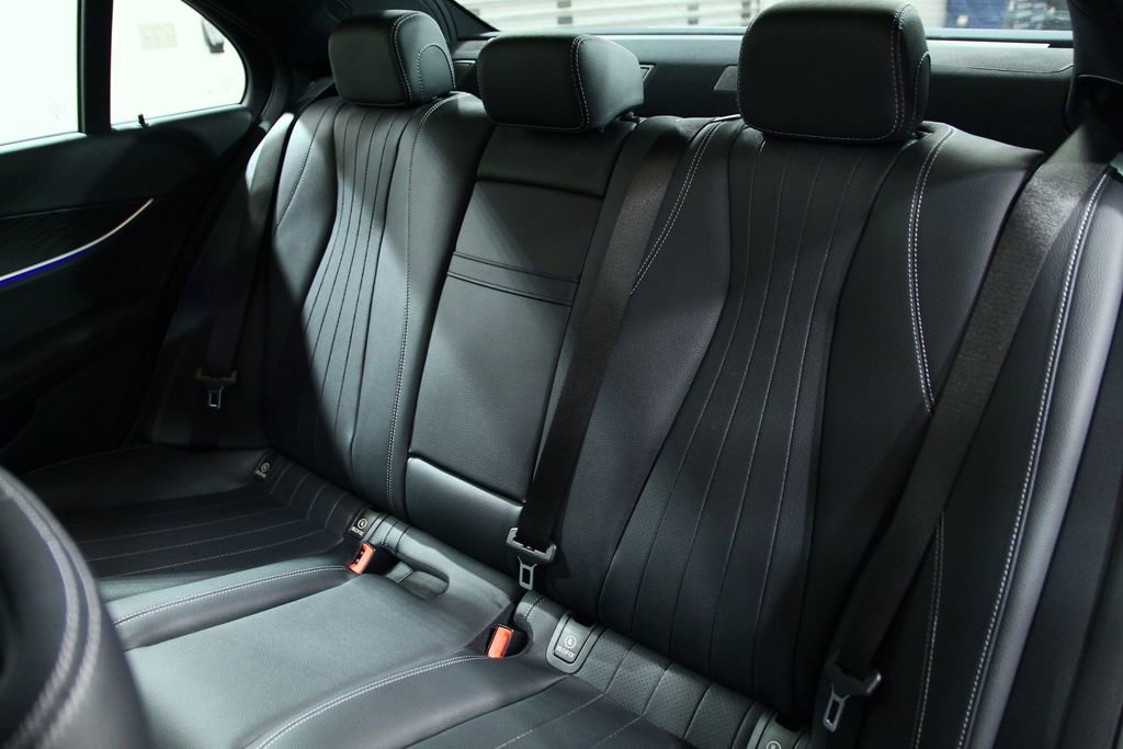 Certified 2022 Mercedes-Benz E 350 4MATIC Sedan image 30