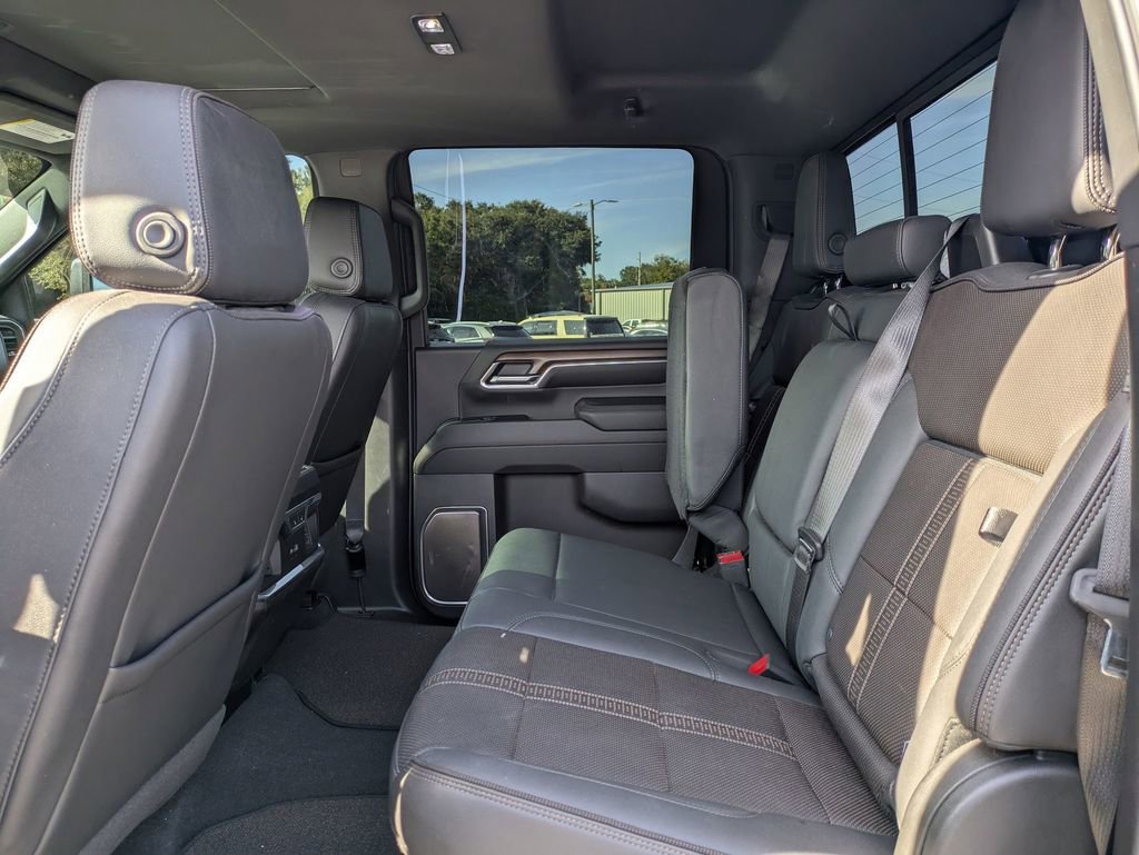 Used 2025 Chevrolet Silverado 2500 High Country w/ High Country Premium Package image 28