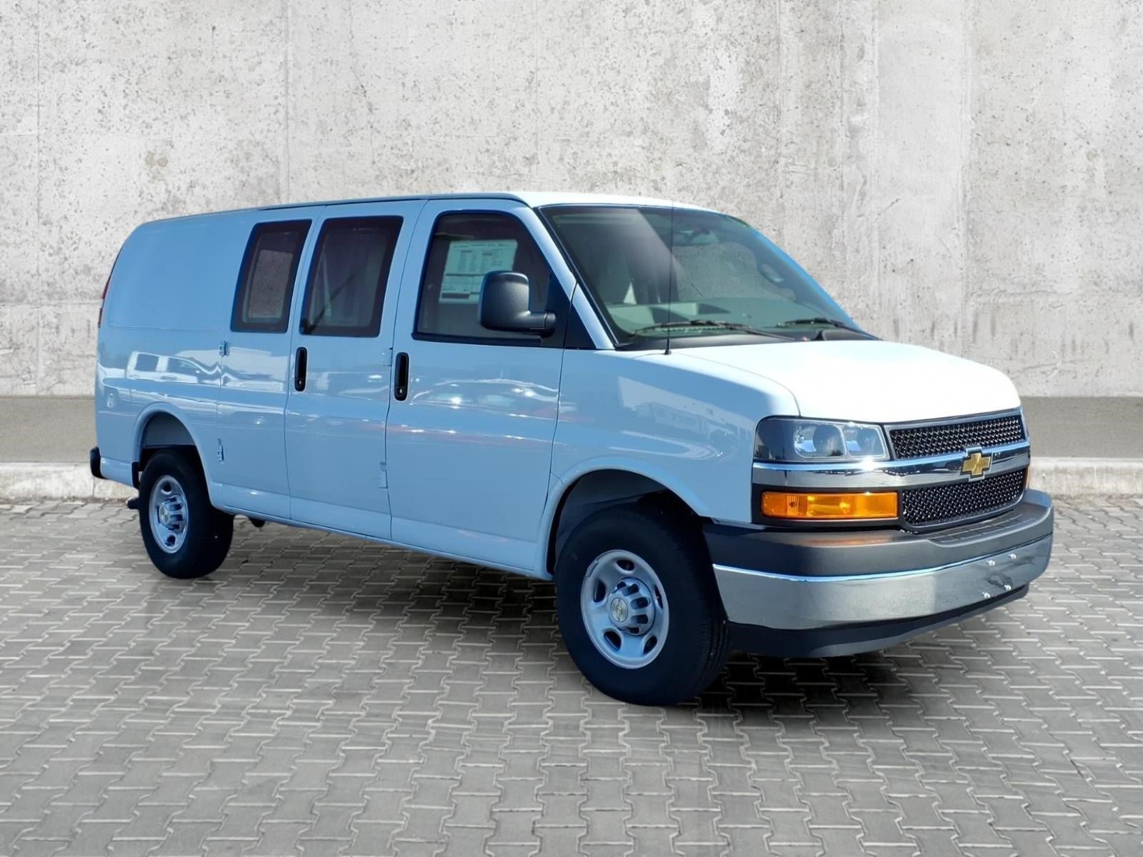 New 2026 Chevrolet Express 2500 w/ Communications Package RWD image 2