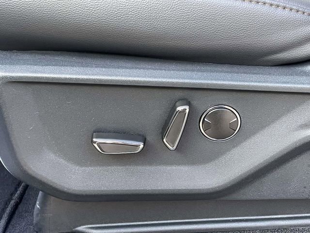 New 2025 Ford F150 Lightning Lariat image 16