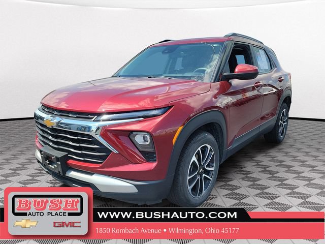 Used 2025 Chevrolet TrailBlazer LT FWD image 2