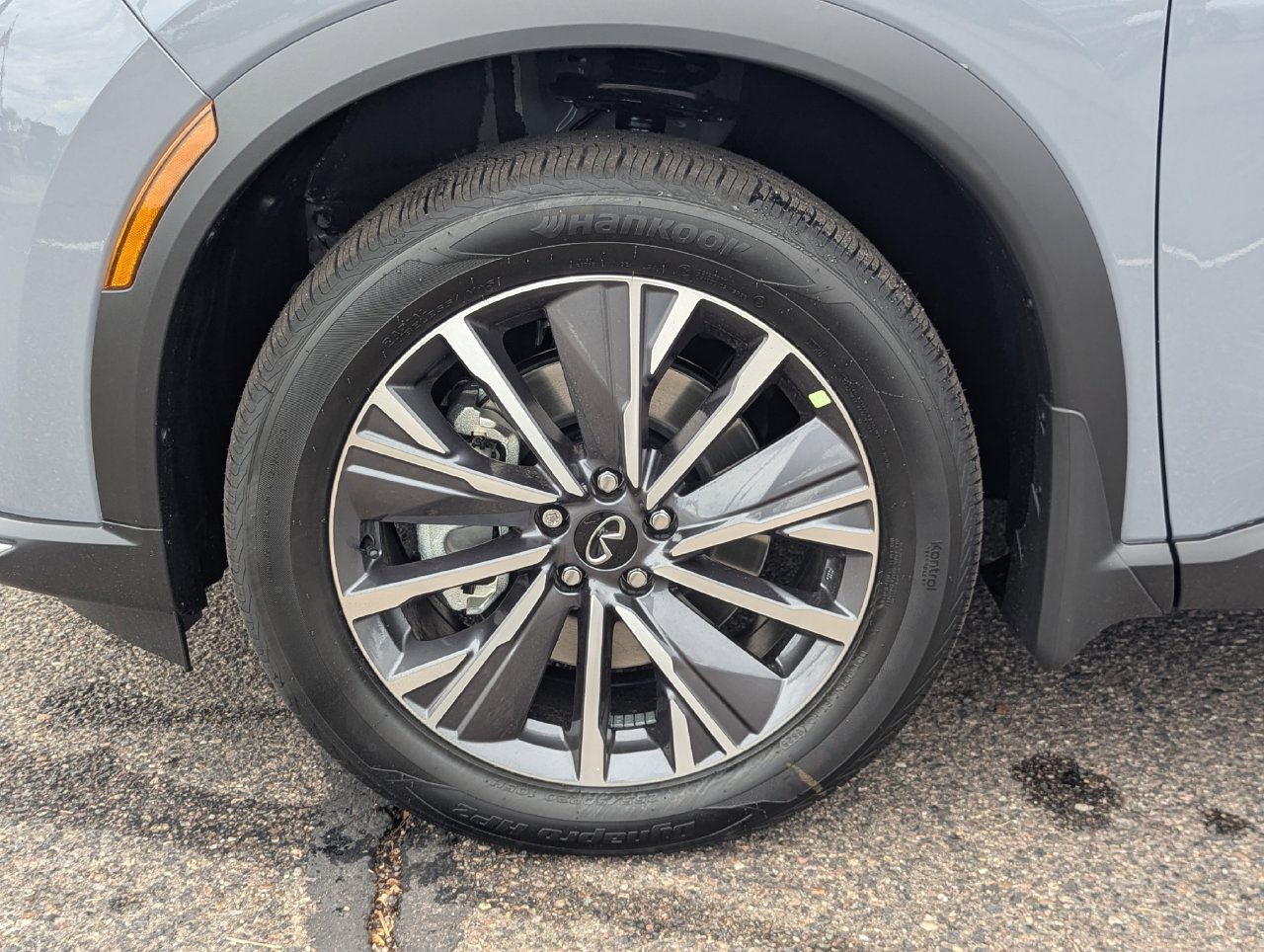 New 2027 INFINITI QX60 Luxe FWD image 11