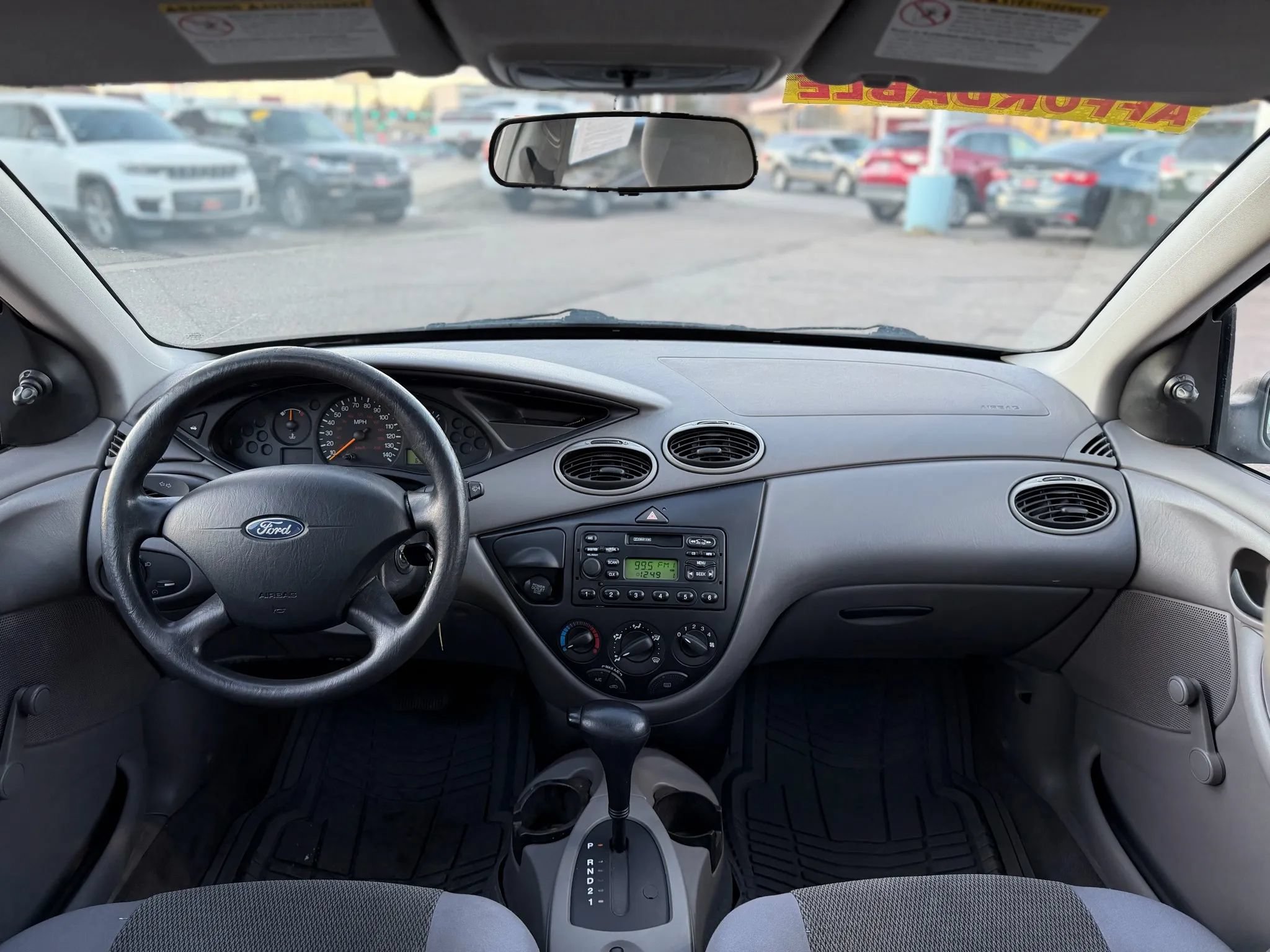 Used 2004 Ford Focus LX FWD image 25