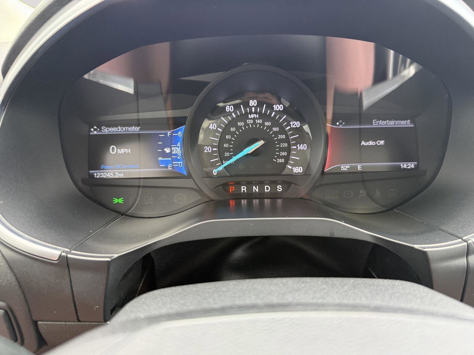 Used 2017 Ford Edge Titanium w/ Equipment Group 301A AWD/4WD image 29