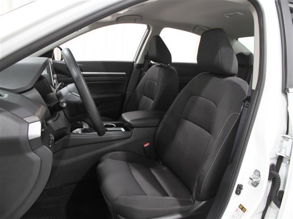 Used 2023 Nissan Altima 2.5 SV image 5