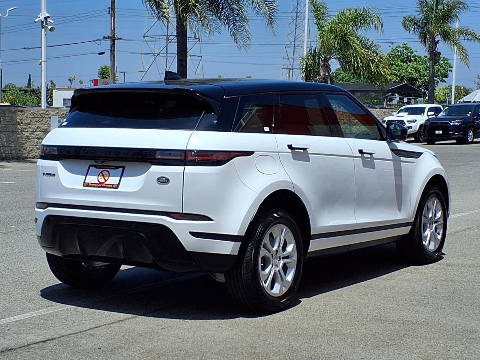 Used 2021 Land Rover Range Rover Evoque S AWD/4WD image 4