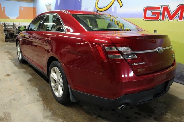 Used 2014 Ford Taurus SEL FWD image 6