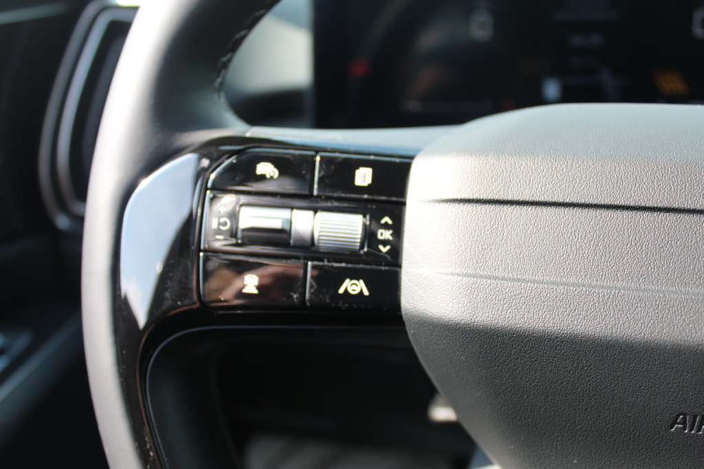 New 2026 Kia Sorento LX FWD image 32