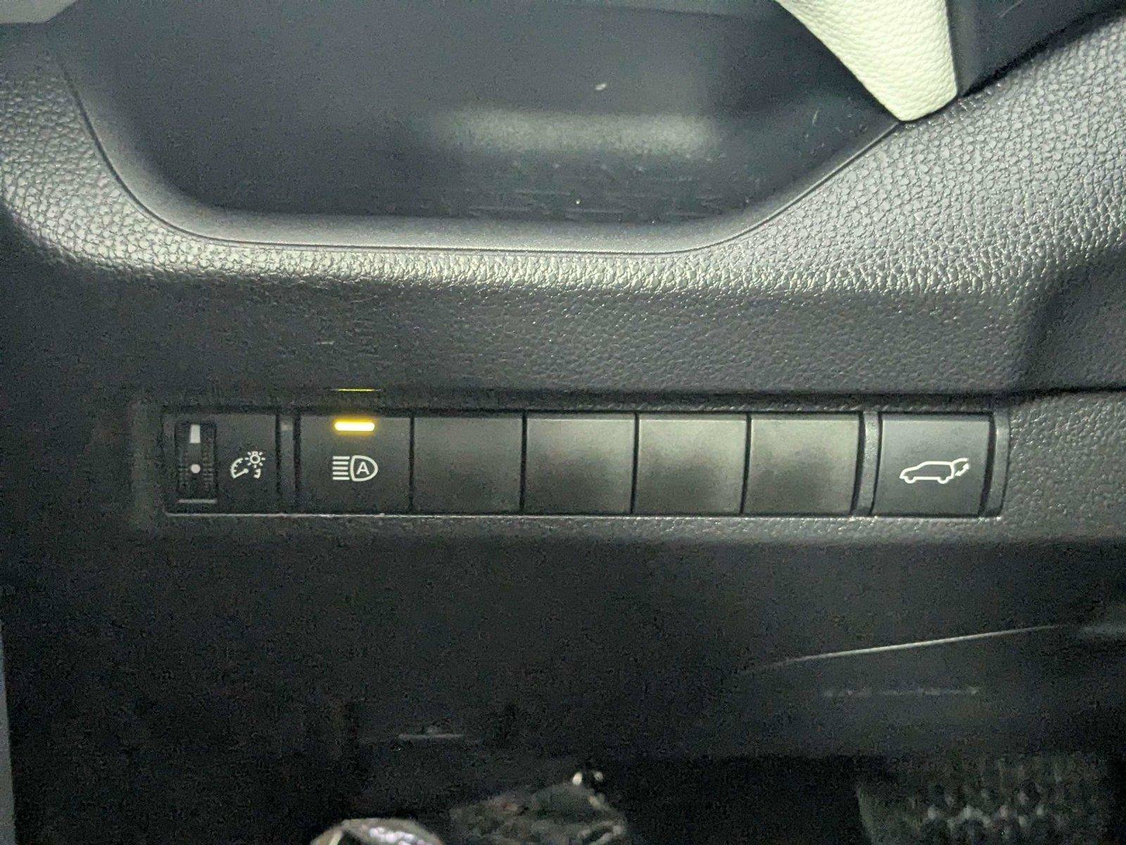Certified 2025 Toyota RAV4 XLE w/ Convenience Package AWD/4WD image 17