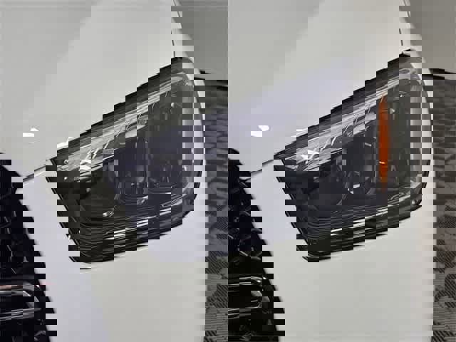 Certified 2025 Mercedes-Benz GLE 450e 4MATIC image 10