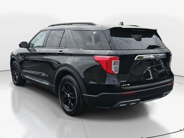 Used 2023 Ford Explorer XLT w/ Equipment Group 202A image 7