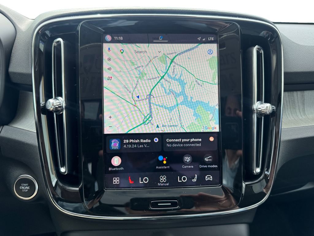 Certified 2025 Volvo XC40 B5 Plus image 22