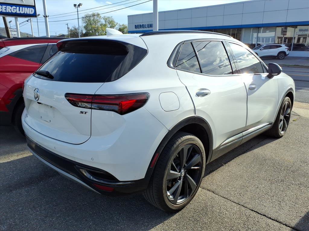 Used 2023 Buick Envision Essence w/ Sport Touring Package image 4