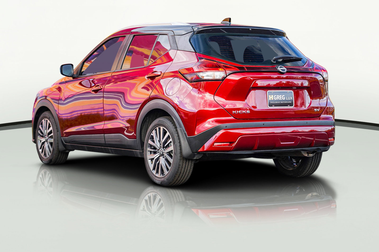 Used 2023 Nissan Kicks SV image 7