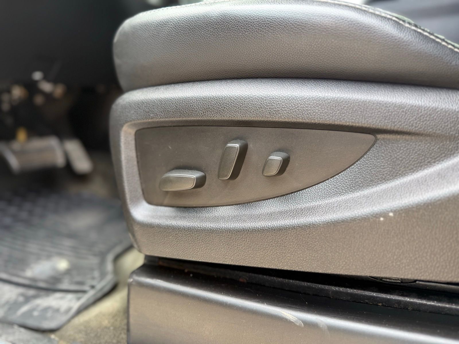 Used 2016 Chevrolet Silverado 3500 LTZ w/ Duramax Plus Package AWD/4WD image 26