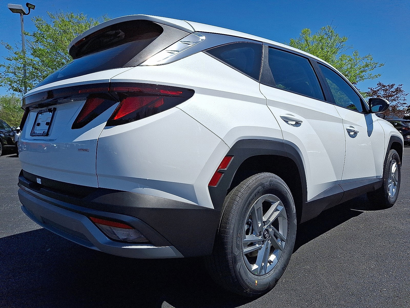 Certified 2025 Hyundai Tucson SE image 4
