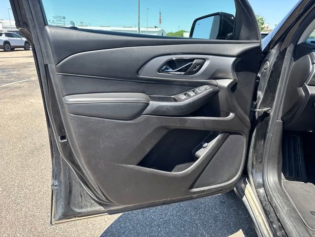 Used 2019 Chevrolet Traverse LT FWD image 9