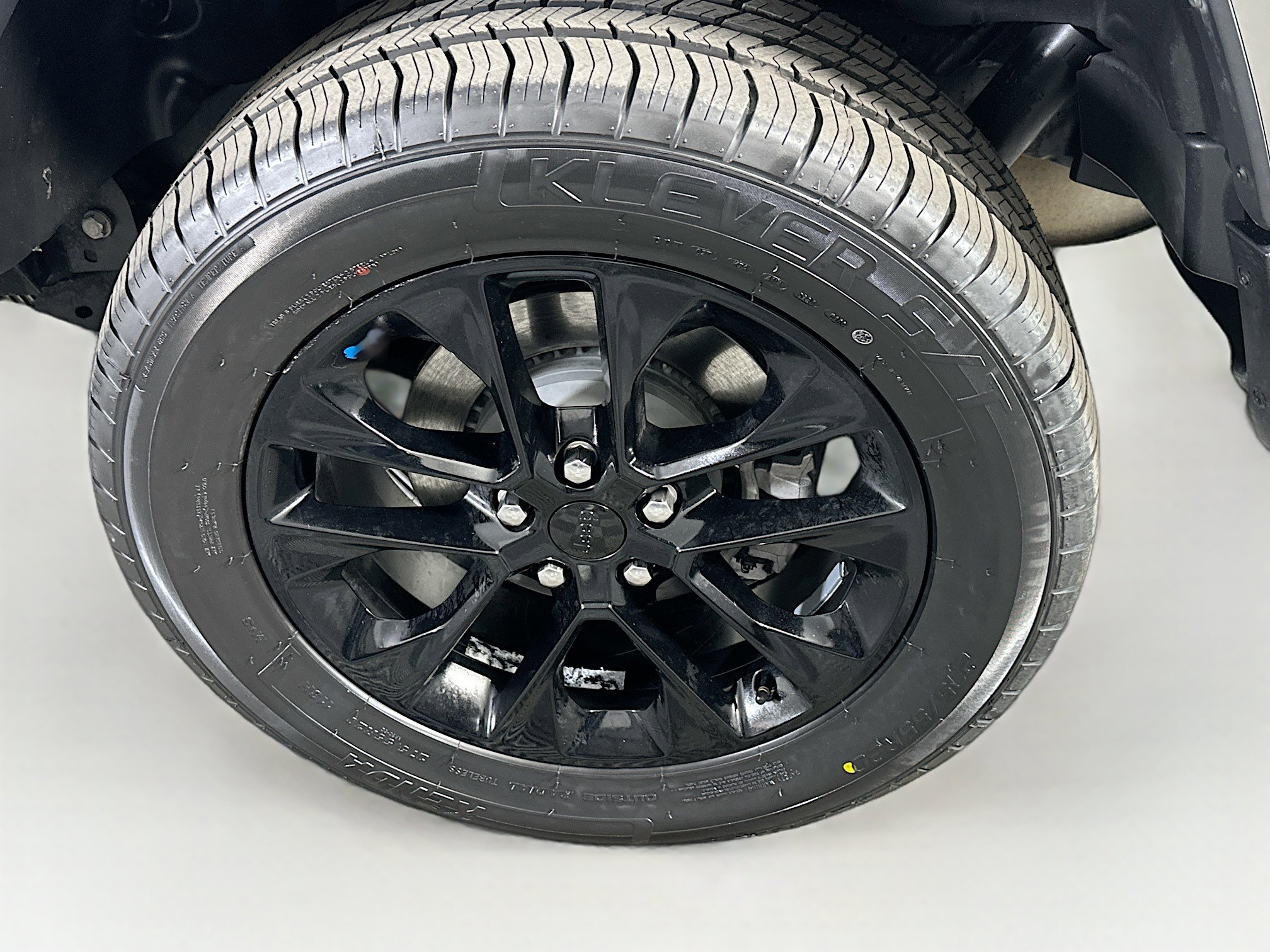 Used 2022 Jeep Wrangler Sahara w/ Cold Weather Group image 11