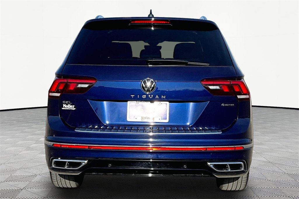 Used 2022 Volkswagen Tiguan SEL R-Line image 4