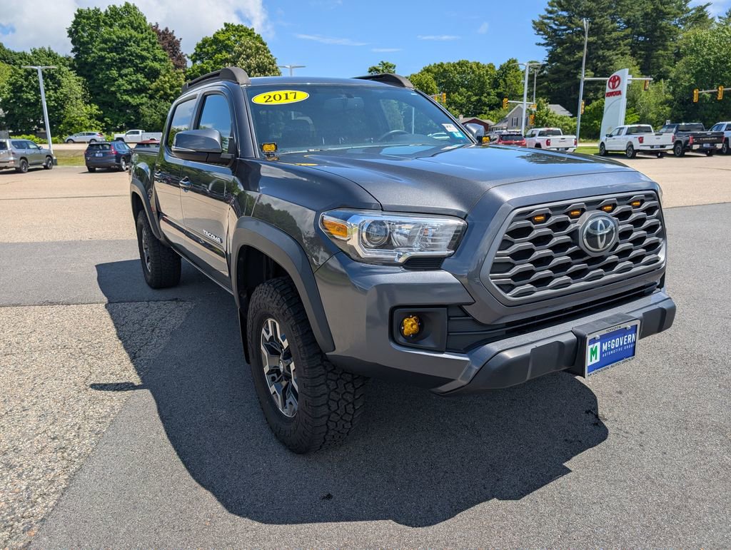 Used 2017 Toyota Tacoma TRD Off-Road w/ Tow Package (A/T) AWD/4WD image 7