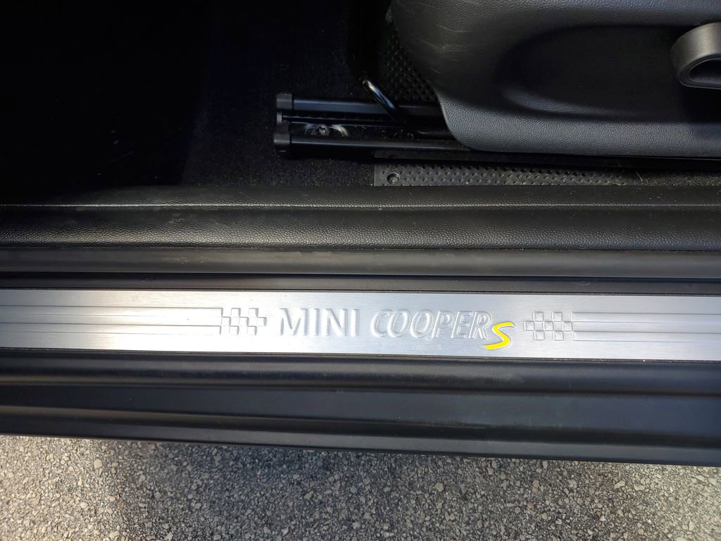 Used 2023 MINI Cooper SE image 21