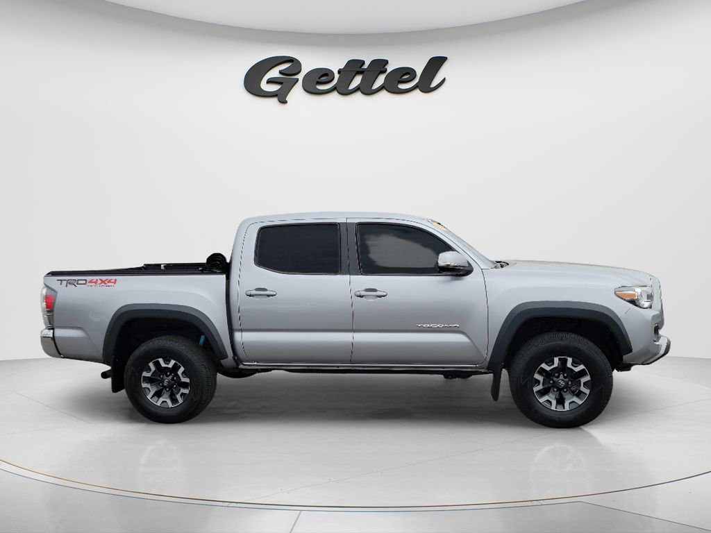 Used 2021 Toyota Tacoma TRD Off-Road image 3