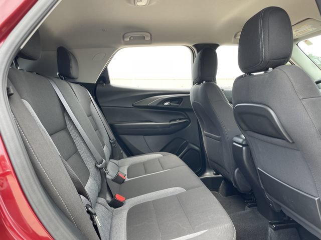 Used 2025 Chevrolet TrailBlazer LT AWD/4WD image 28