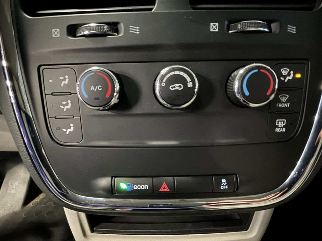 Used 2015 RAM C/V Tradesman w/ UConnect Hands-Free Group image 15