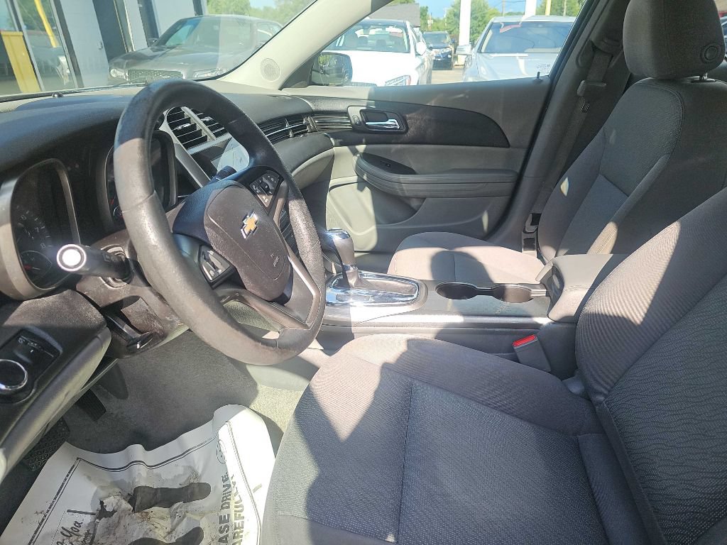 Used 2013 Chevrolet Malibu LS w/ Protection Package FWD image 17