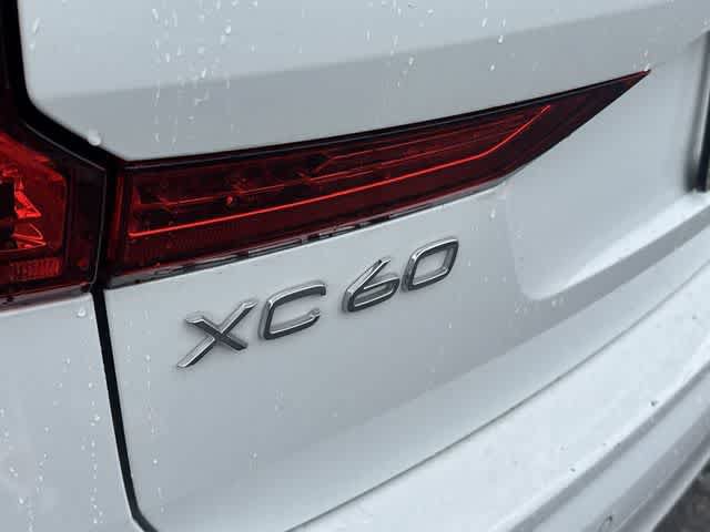 Used 2021 Volvo XC60 T5 Inscription FWD image 12