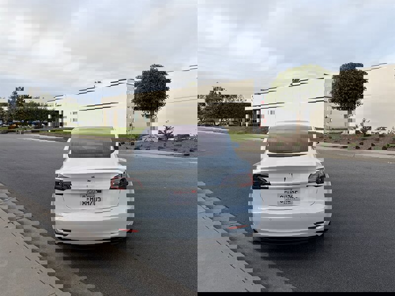 Used 2018 Tesla Model 3 Long Range image 5