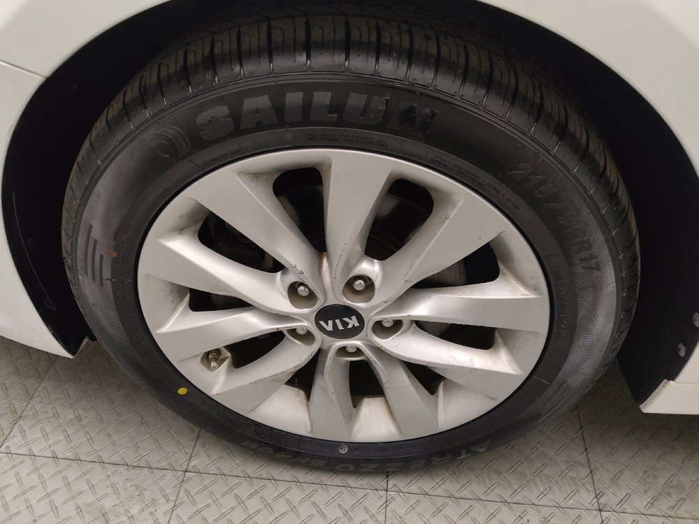 Used 2018 Kia Optima S w/ Panoramic Sunroof Package FWD image 31