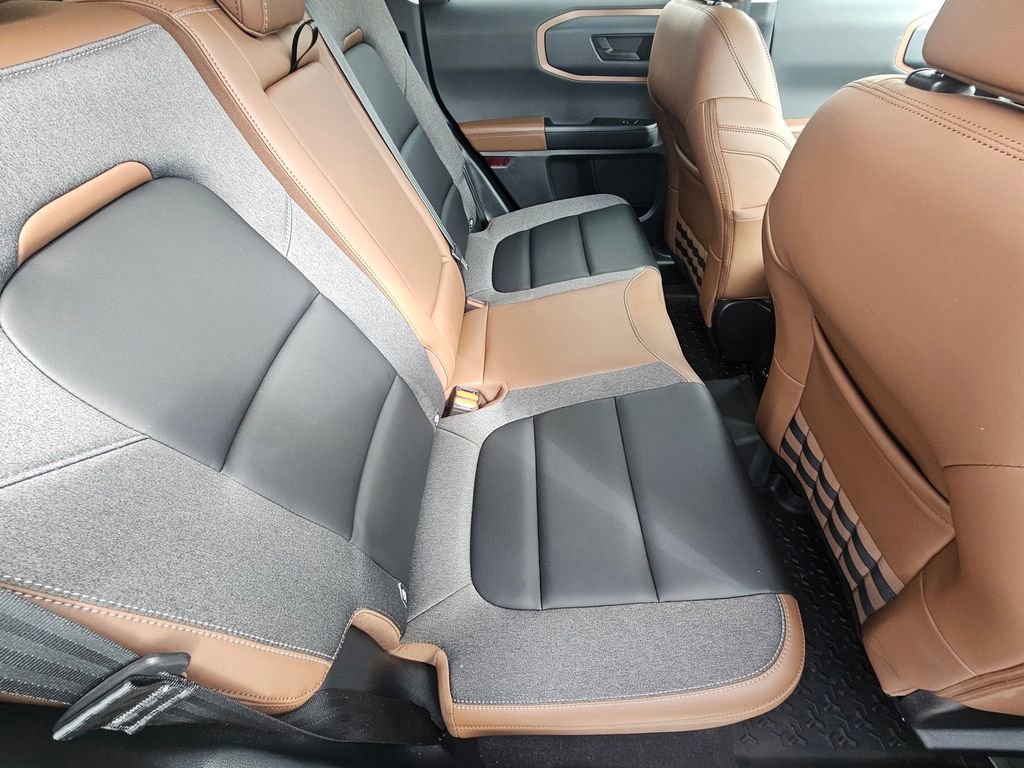 Used 2024 Ford Bronco Sport Outer Banks image 11