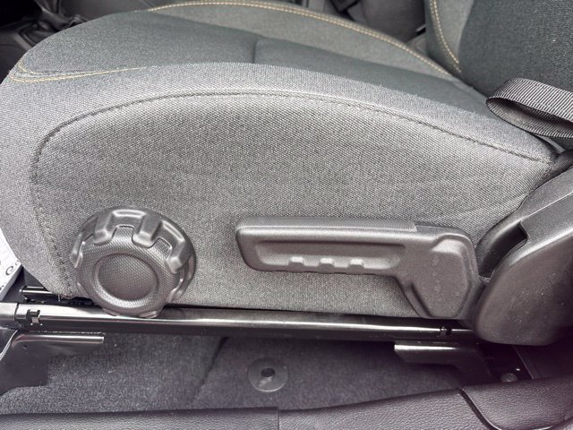 Used 2024 Jeep Wrangler Unlimited Sport AWD/4WD image 23
