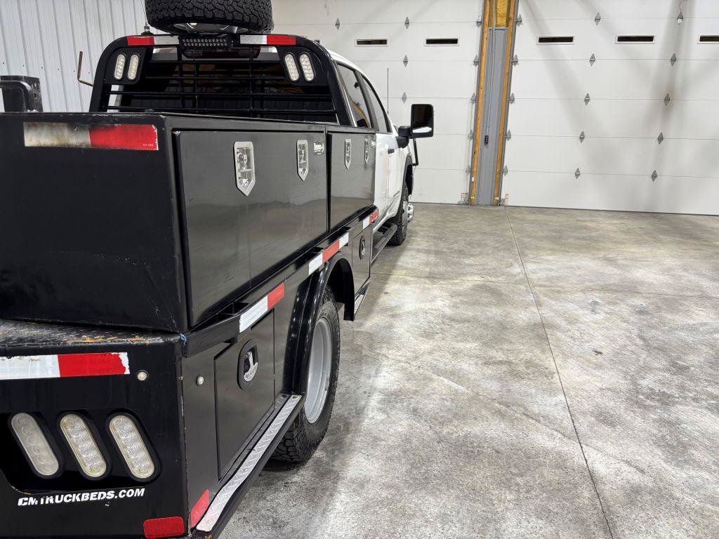 Used 2023 GMC Sierra 3500 Pro w/ Convenience Package AWD/4WD image 10