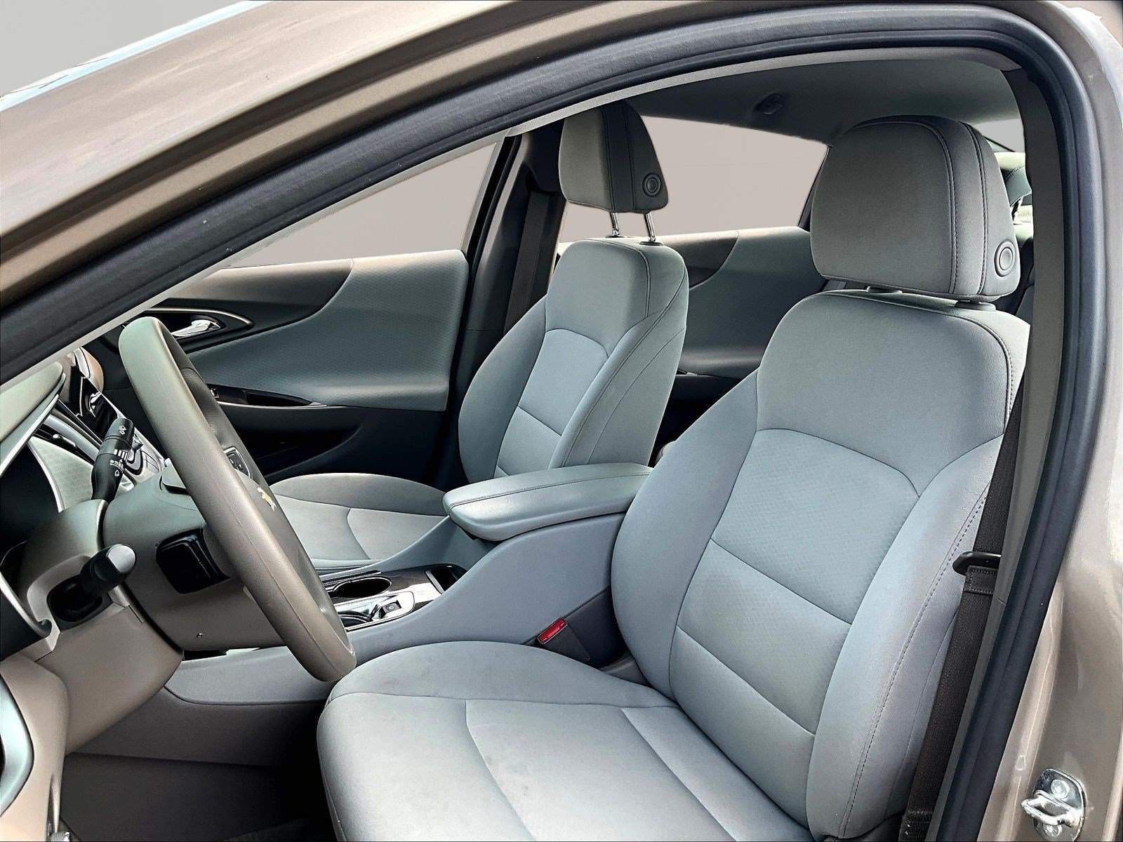 Used 2024 Chevrolet Malibu LT FWD image 21