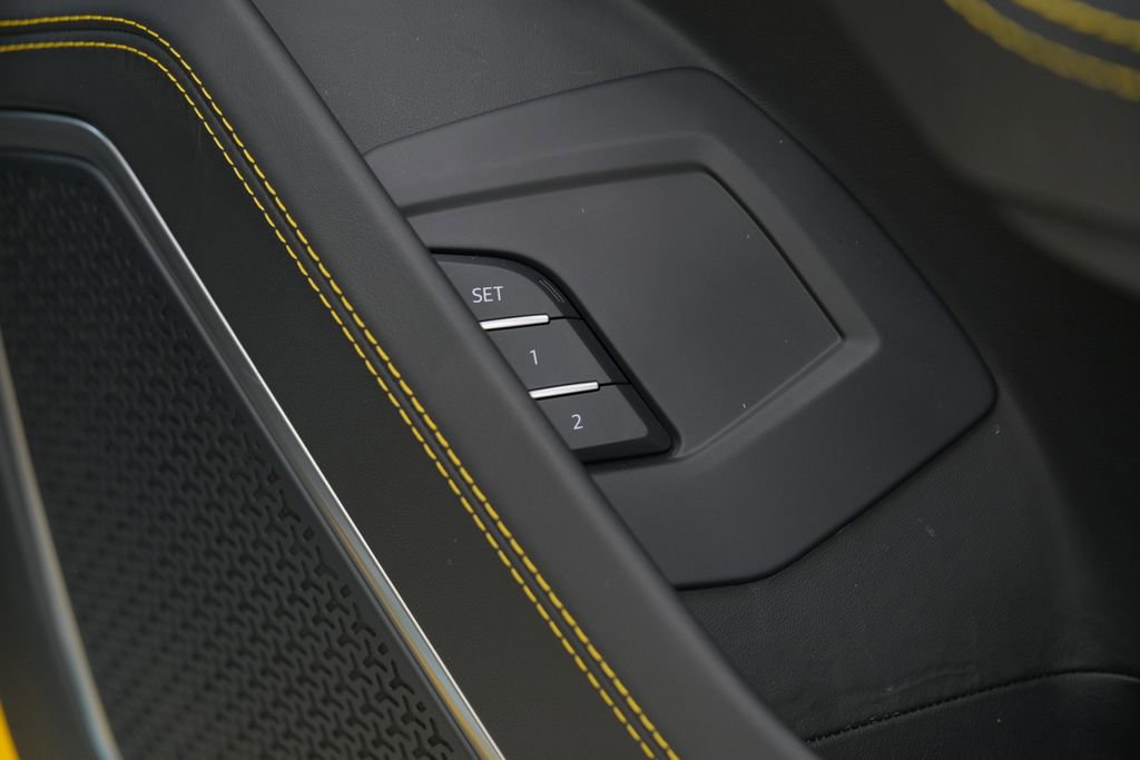 Used 2022 Lamborghini Urus image 54