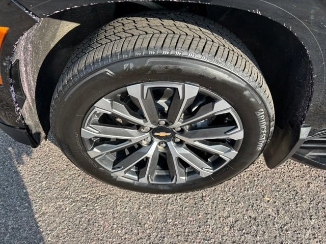 Certified 2025 Chevrolet Tahoe High Country w/ Sun And Tow Package AWD/4WD image 10