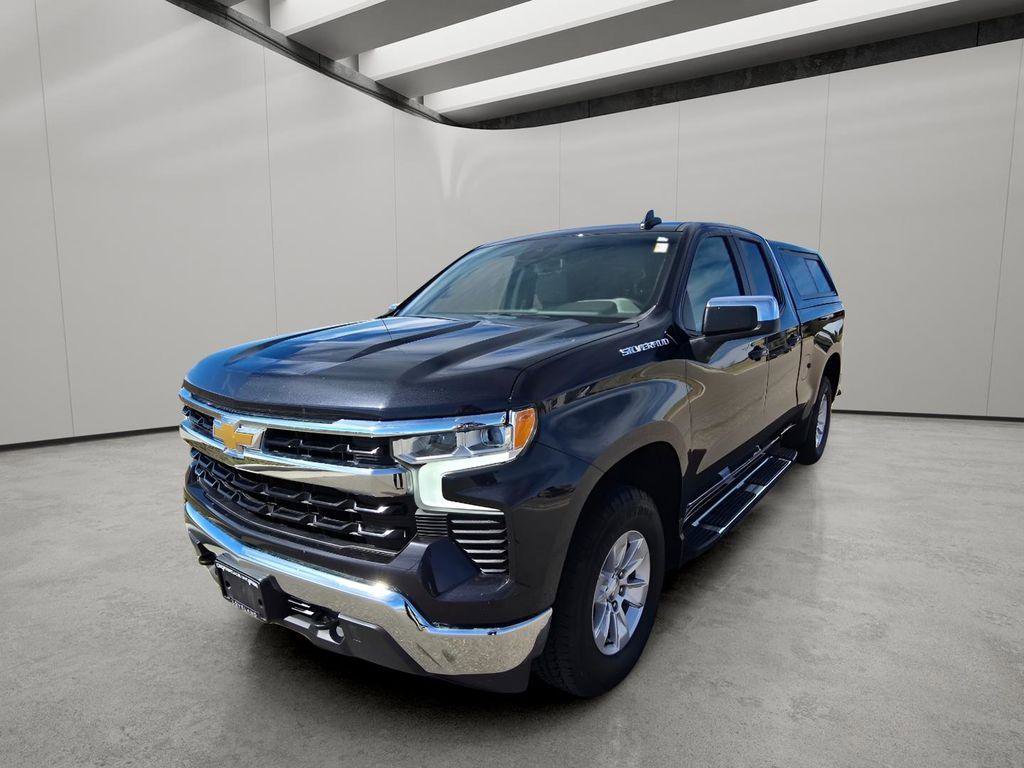 Used 2023 Chevrolet Silverado 1500 LT AWD/4WD image 1