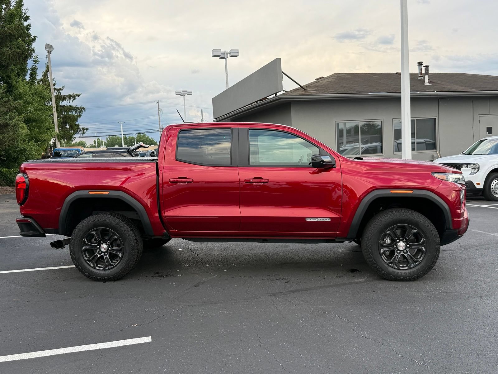 Used 2023 GMC Canyon Elevation w/ Convenience Package RWD image 3
