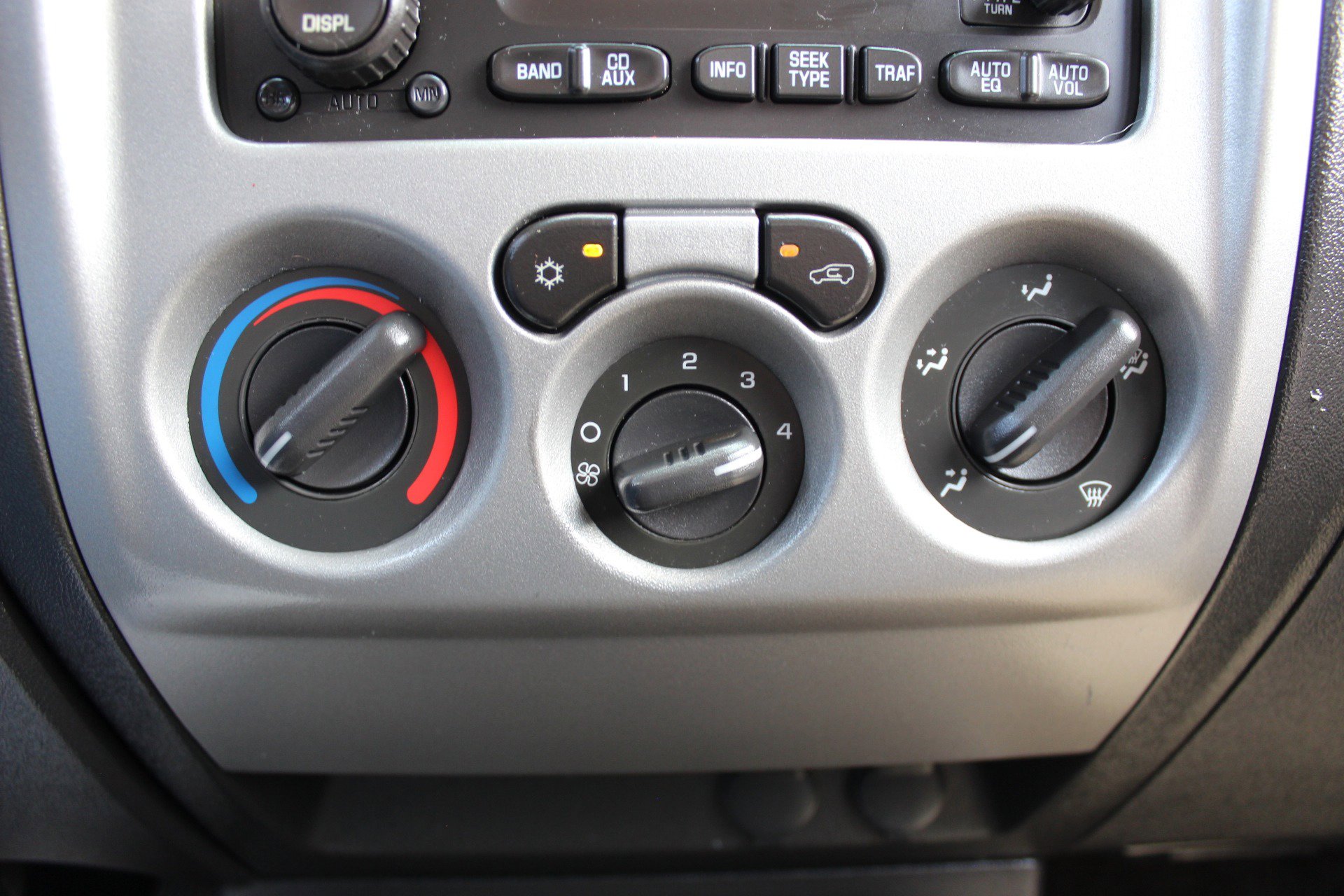 Used 2012 GMC Canyon SLE AWD/4WD image 27